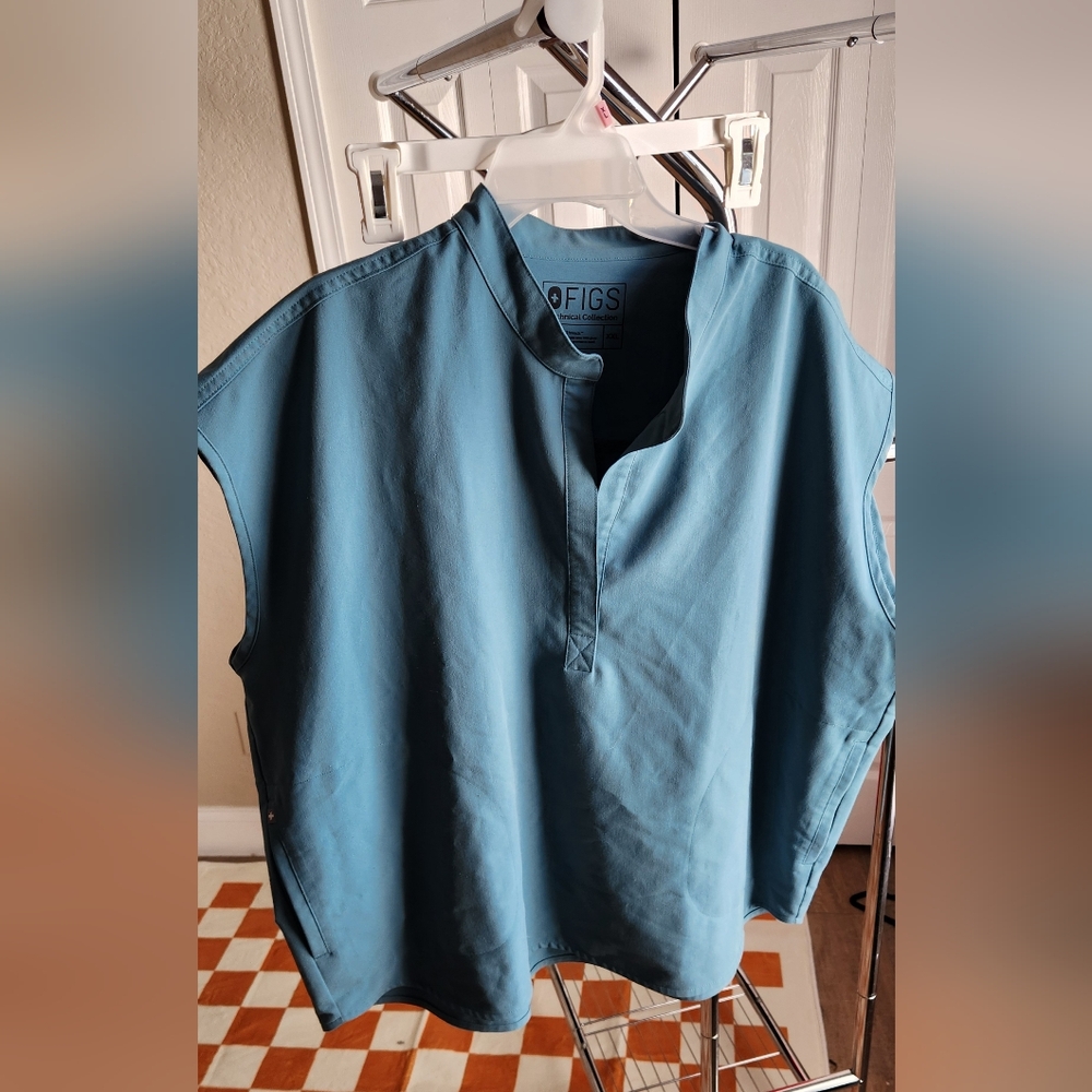 Figs 2XL Rafaela Hydrogreen Top